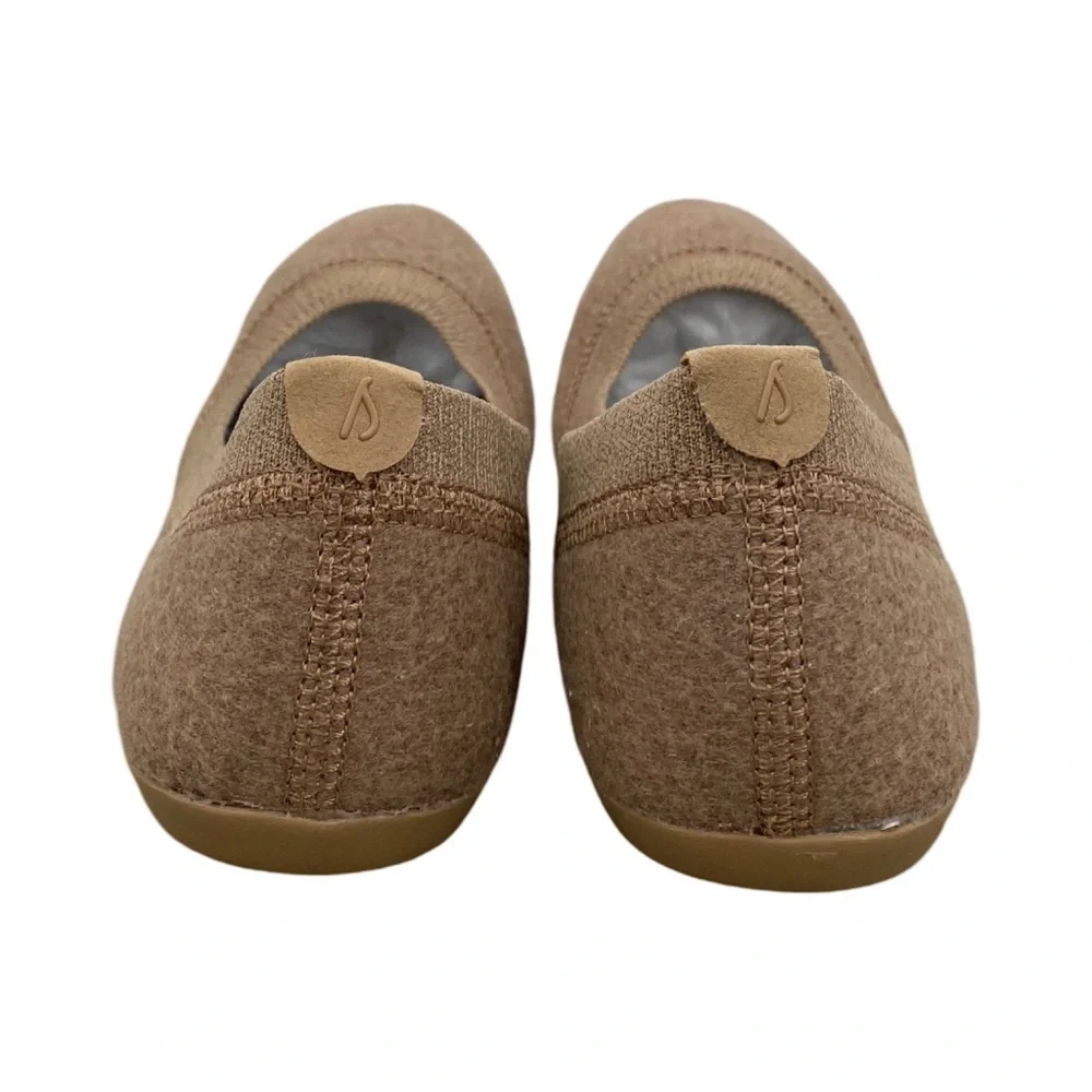 Allbirds Women's Wool Breezers Hazy Beige Size 7 NWT